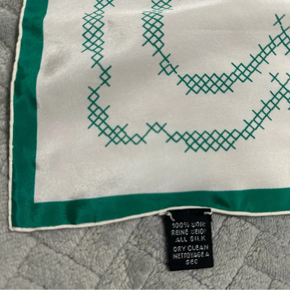 🇫🇷 Christian Dior Silk Neckerchief